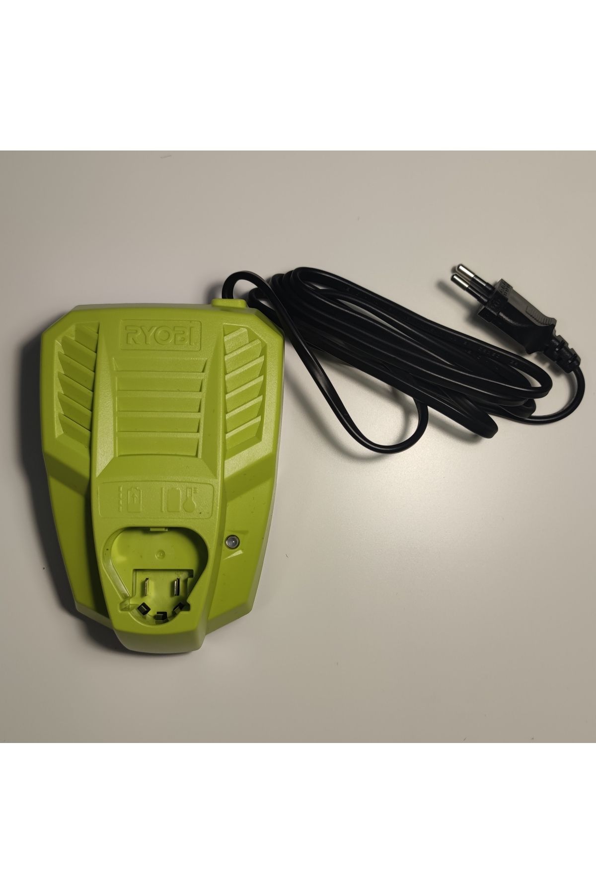 Ryobi 12 volt şarj cihazı BCL12L1H