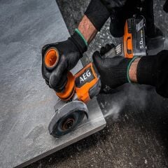 BEWS18-125BLLI-502C 2x5.0Ah Çift Akülü Kömürsüz Avuç Taşlama - 4935464417 Profesyonel Kullanım İçin Dayanıklı